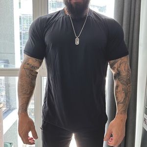 Perfect Condition Black Breathable Tee Lululemon